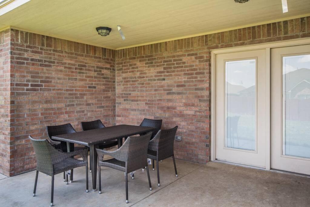 Cheerful 3 Bedroom Home, King Bed, 10 Min From Palo Duro Canyon, Fireplace, Washer Dryer Екстер'єр фото
