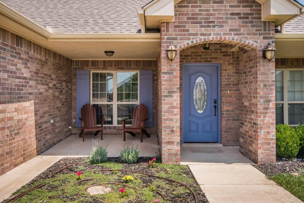 Cheerful 3 Bedroom Home, King Bed, 10 Min From Palo Duro Canyon, Fireplace, Washer Dryer Екстер'єр фото