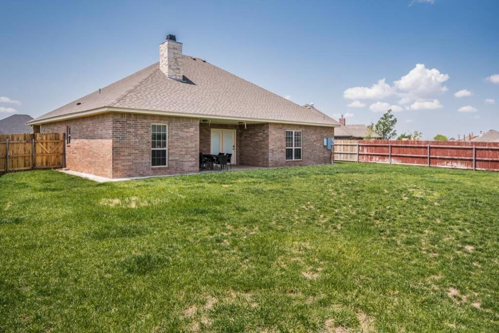 Cheerful 3 Bedroom Home, King Bed, 10 Min From Palo Duro Canyon, Fireplace, Washer Dryer Екстер'єр фото